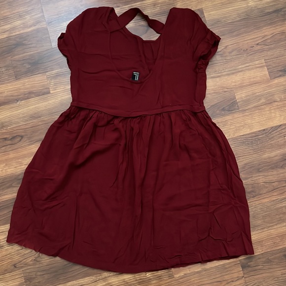 Red dress forever 21 medium - Picture 3 of 5
